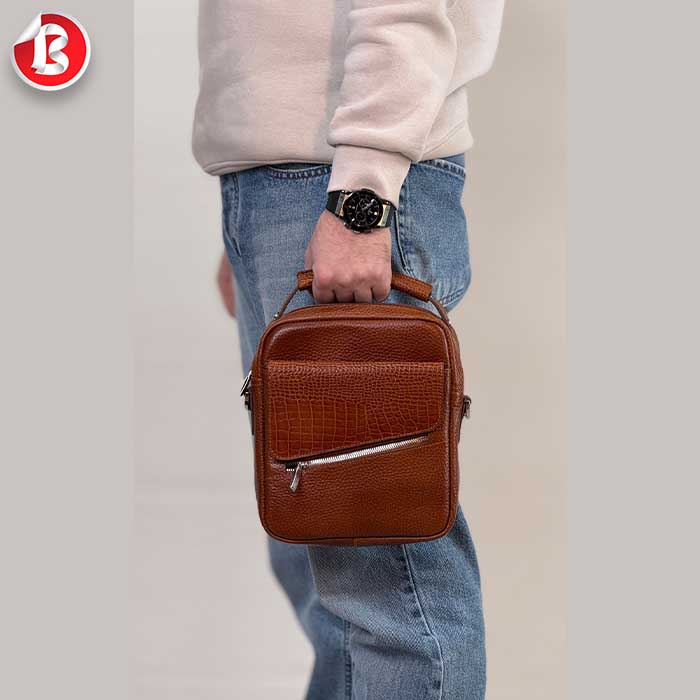 عکس شماره:0 , کیف دوشی چرمی مردانه کد C102